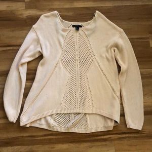 Light pink knitted sweater